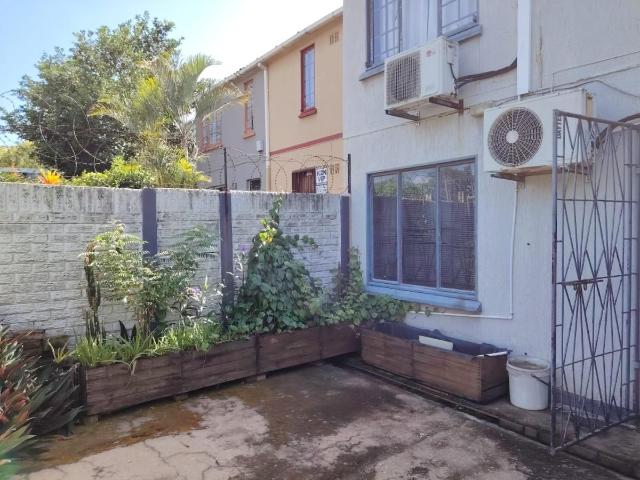 2 Bedroom house for sale in Lenham, Phoenix