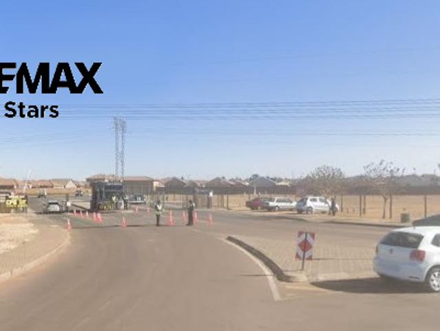 2 Bedroom House For Sale in Leopard's Rest Security Estate