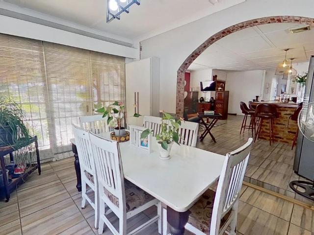 2 Bedroom house for sale in Meiringspark, Klerksdorp