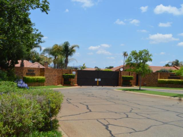 2 Bedroom House For Sale in Melodie