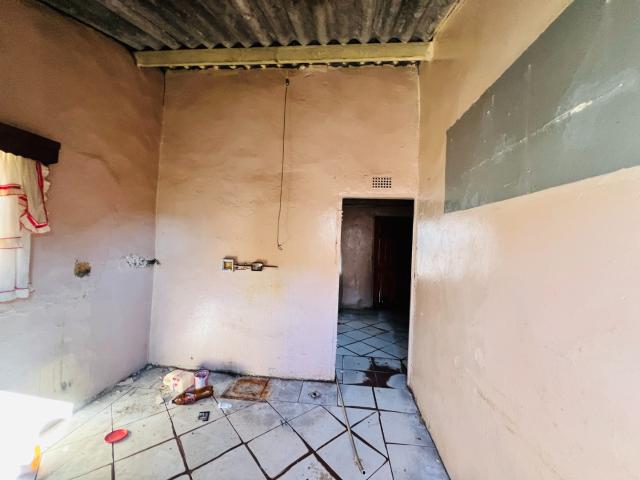 2 Bedroom House For Sale in Naledi