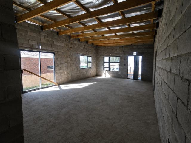2 Bedroom House For Sale in Newclair