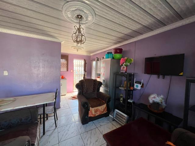 2 Bedroom House For Sale in Soweto On Sea