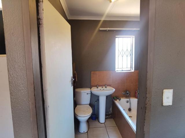 2 Bedroom house for sale in Soshanguve B