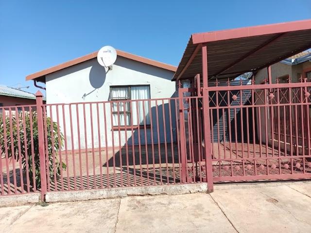 2 Bedroom House For Sale in Soshanguve BB