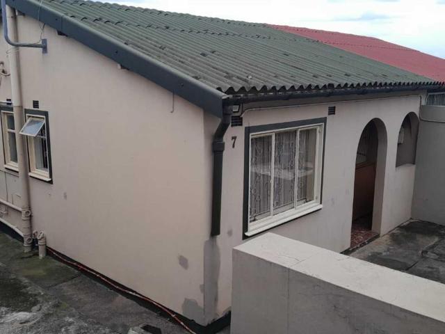 2 Bedroom house for sale in Sunford, Phoenix