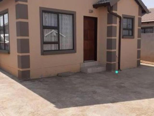 2 Bedroom House For Sale in Palm Springs