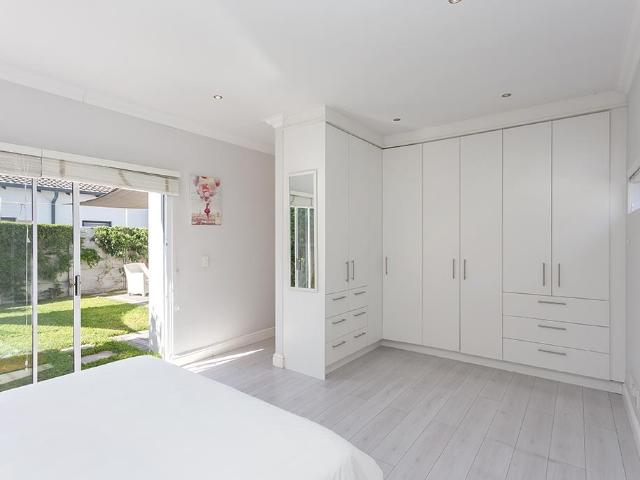 2 Bedroom House For Sale in Parklands North