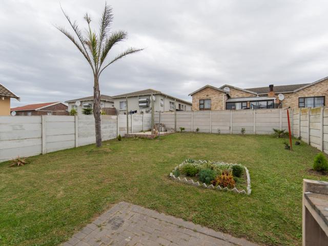 2 Bedroom House For Sale in Parsons Ridge