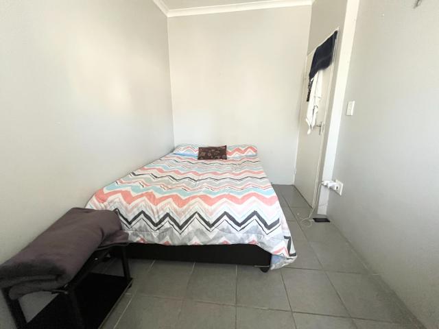 2 Bedroom House For Sale in Pelican Park