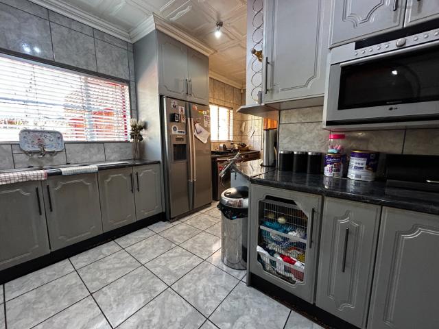 2 Bedroom House For Sale in Pretoria North