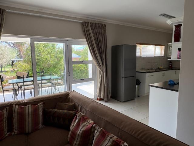 2 Bedroom House For Sale in Prince Albert