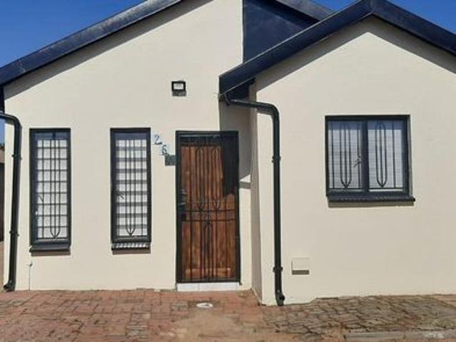 2 Bedroom House For Sale in Protea Glen