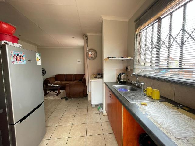 2 Bedroom house for sale in Roodekop, Germiston
