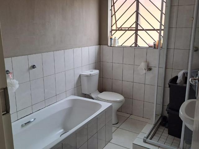 2 Bedroom House For Sale in Reyno Ridge