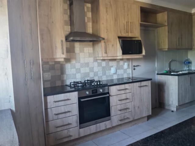 2 Bedroom House For Sale in Riverside Park