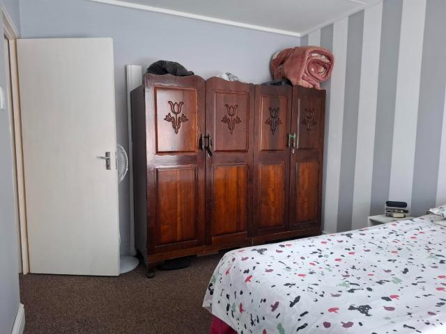 2 Bedroom House For Sale in Walmer Link