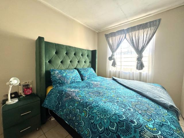 2 Bedroom House For Sale in Walmer Link