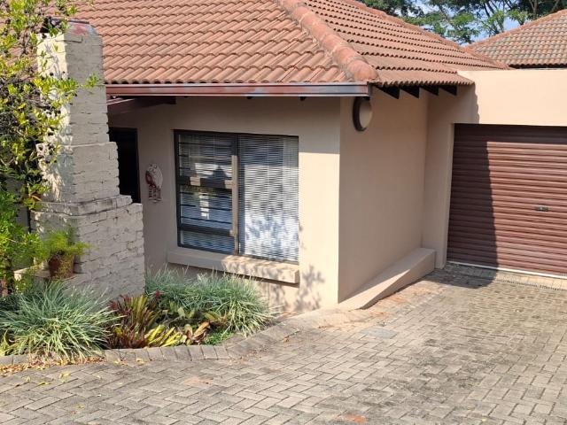 2 Bedroom House For Sale in White River Central