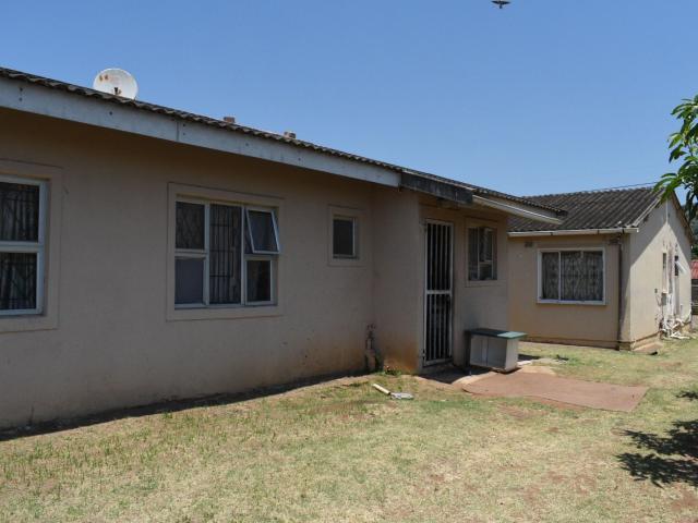 2 Bedroom House For Sale in Trenance Manor