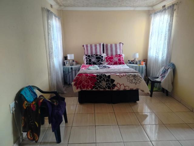 2 Bedroom House For Sale in Tsakane Ext 13