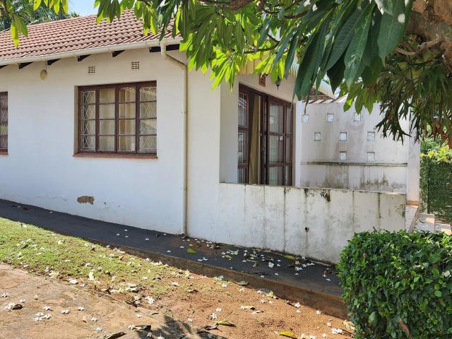 2 Bedroom House For Sale in Umkomaas