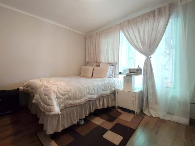 2 Bedroom House For Sale in Vosloorus