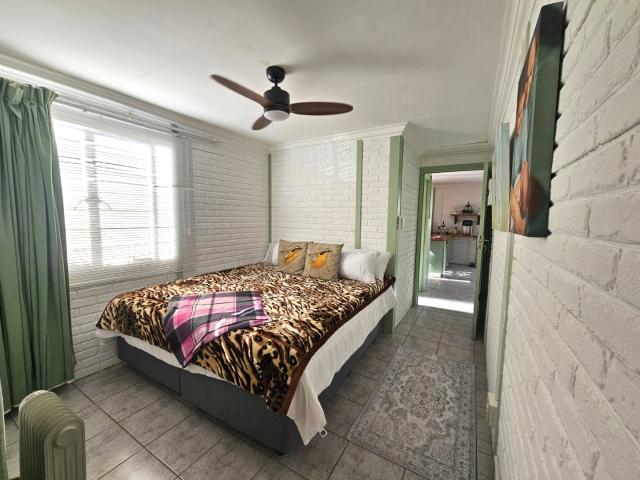 2 Bedroom House For Sale in Vaal Marina