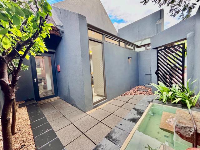 2 Bedroom House For Sale in Val De Grace