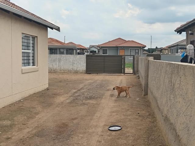 2 Bedroom House For Sale in Vanderbijlpark CE