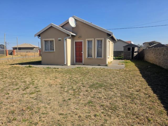 2 Bedroom House For Sale in Zamdela