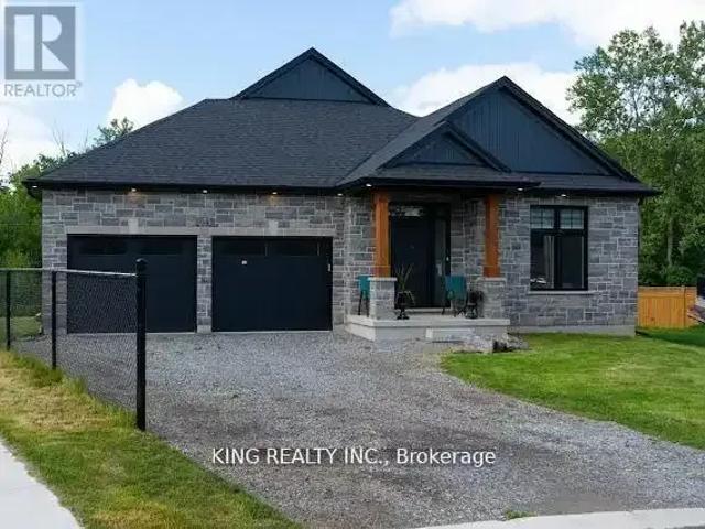 2 Bedroom House Fort Erie ON 103338522