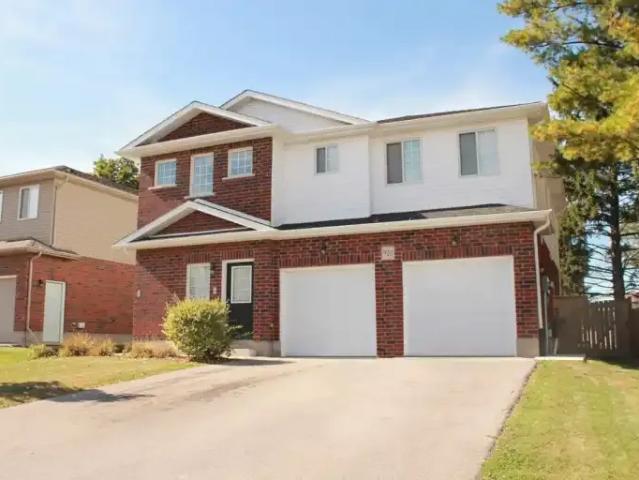 2 Bedroom House Fergus ON LS102951656