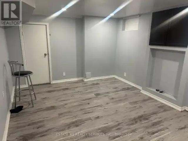 2 Bedroom House Kitchener ON LS101948305