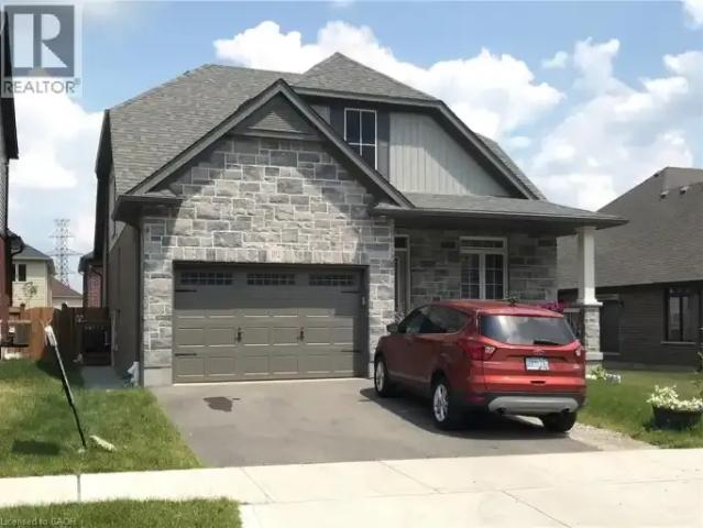 2 Bedroom House Kitchener ON LS102339153