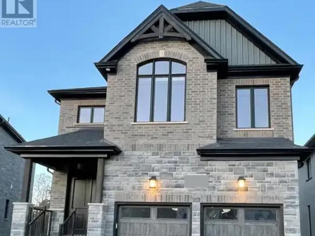 2 Bedroom House Kitchener ON LS102578797