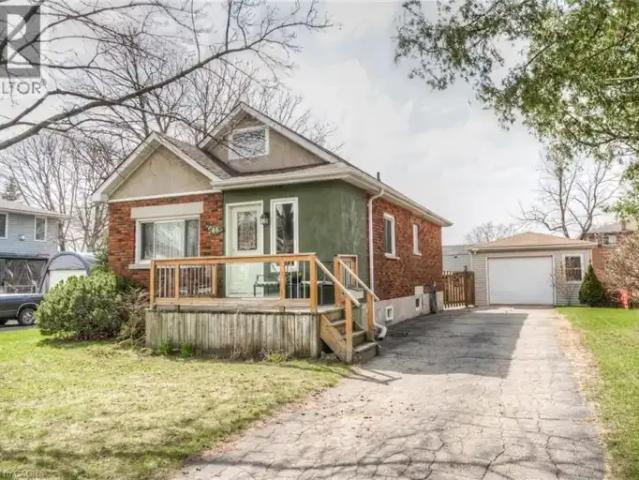 2 Bedroom House Kitchener ON LS102578791