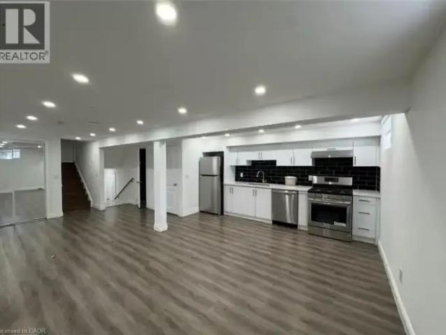 2 Bedroom House Kitchener ON LS102578807
