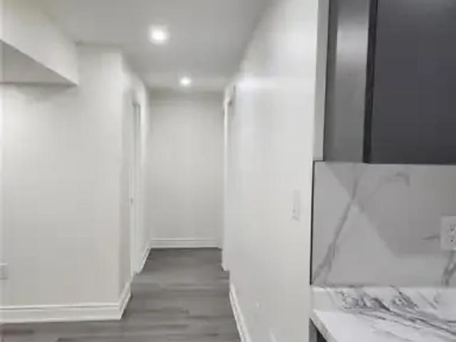 2 Bedroom House Kitchener ON LS102915232