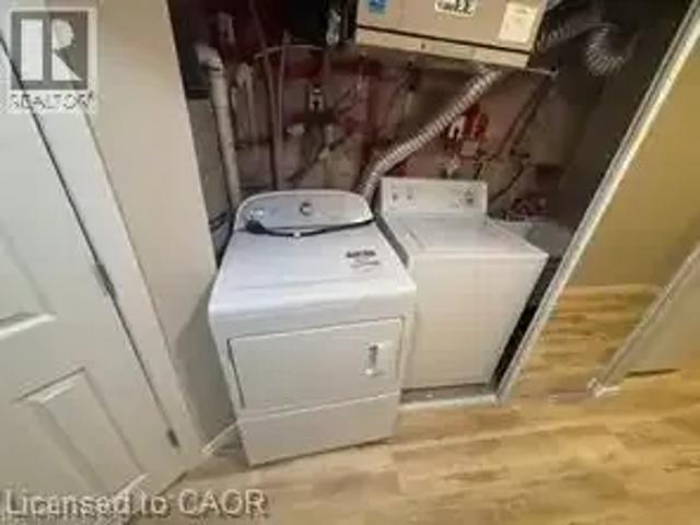2 Bedroom House Kitchener ON LS103119097