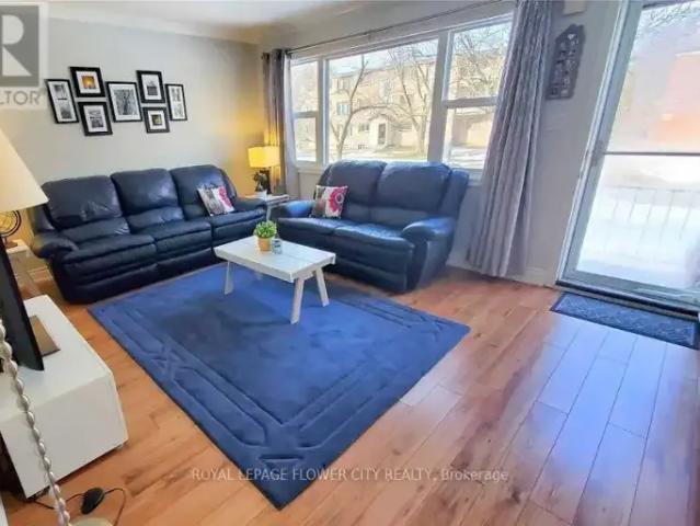 2 Bedroom House Kitchener ON 100171091