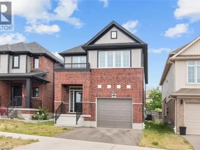 2 Bedroom House Kitchener ON 100171195