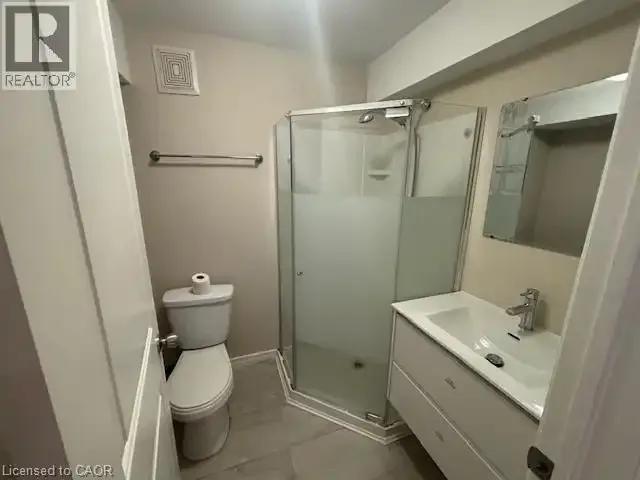 2 Bedroom House Kitchener ON 100941109