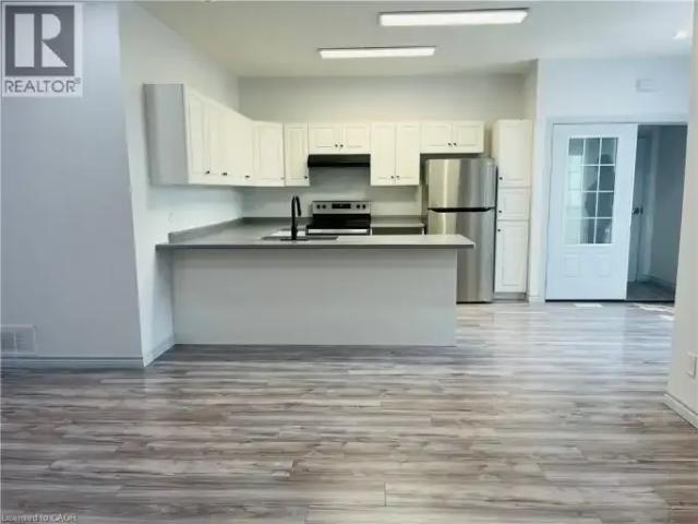 2 Bedroom House Kitchener ON 104972876