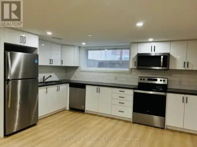 2 Bedroom House Kitchener ON 105004791
