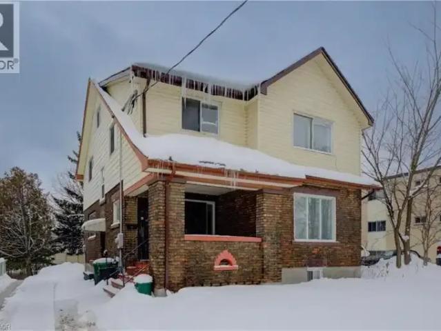 2 Bedroom House Kitchener ON 97839694