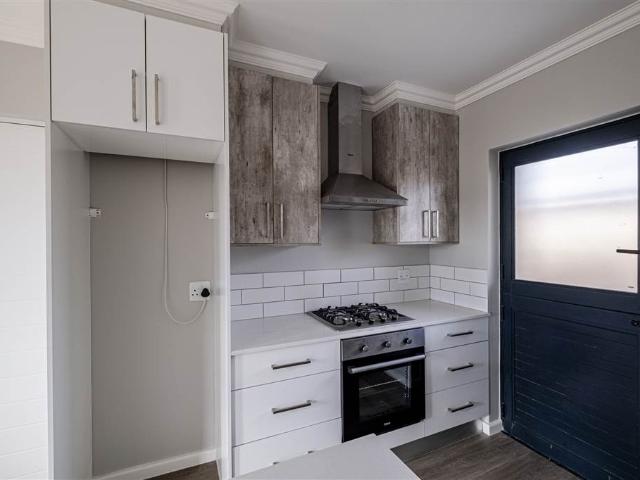 2 Bedroom House in C Place