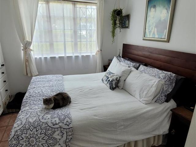 2 Bedroom House in Cove Rock