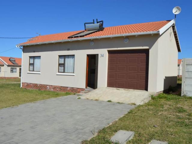 2 Bedroom House in Cove Rock