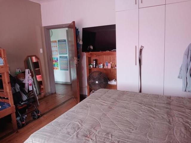 2 Bedroom House in College Hill